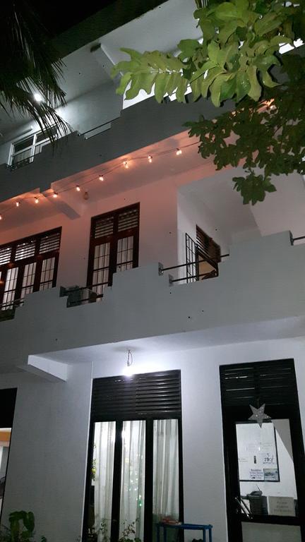 Holiday Inn Unawatuna Ngoại thất bức ảnh