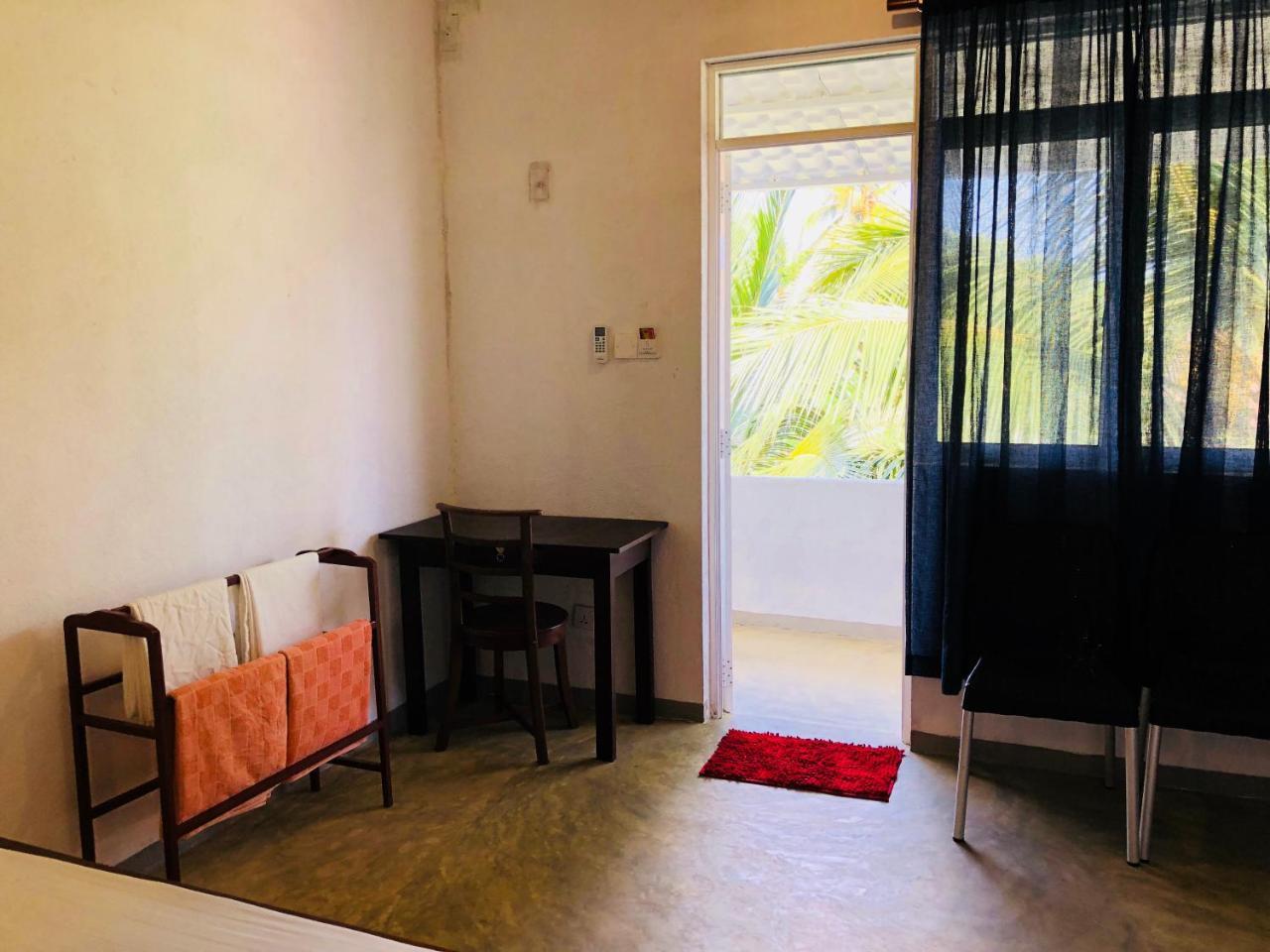 Holiday Inn Unawatuna Ngoại thất bức ảnh