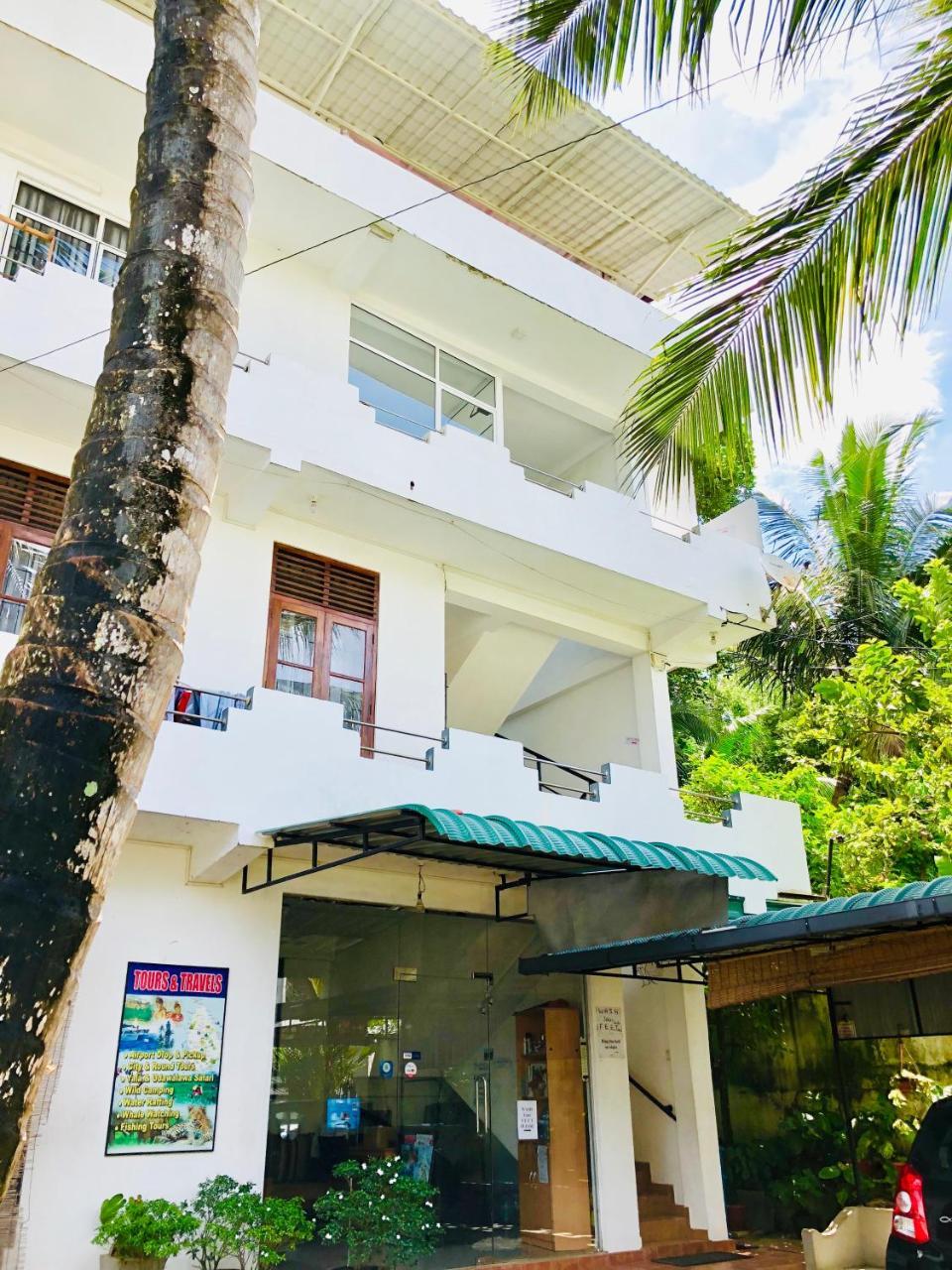 Holiday Inn Unawatuna Ngoại thất bức ảnh