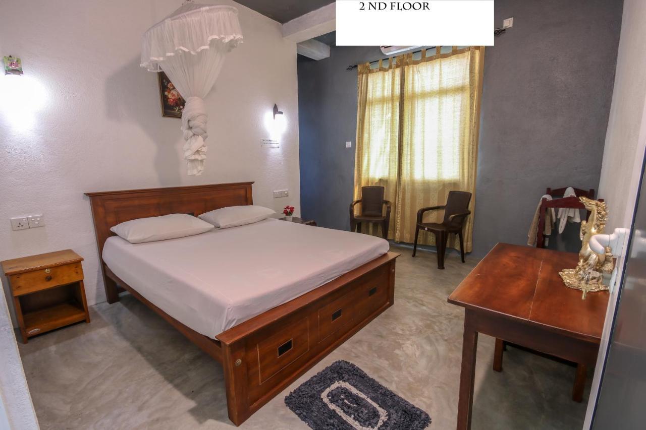 Holiday Inn Unawatuna Ngoại thất bức ảnh