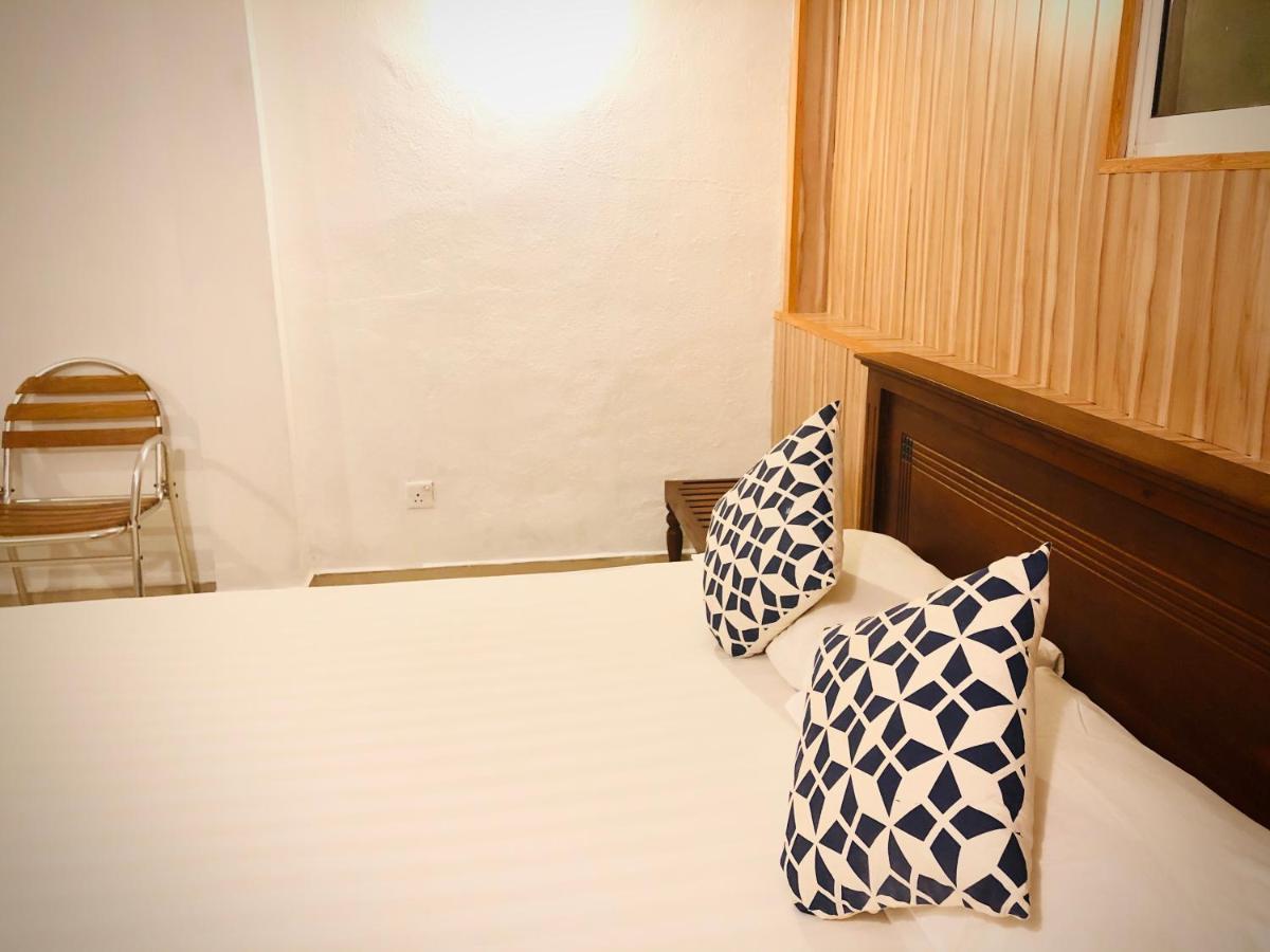 Holiday Inn Unawatuna Ngoại thất bức ảnh